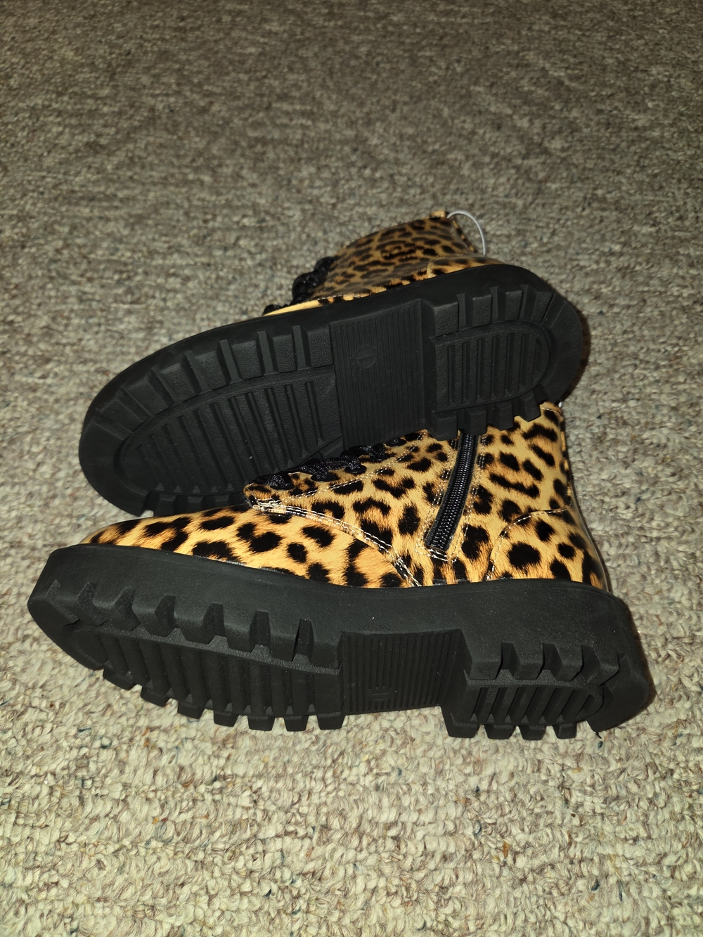 Girls Size 1 Art Class Leopard Print Lace-Up Combat Boots - Picture 3 of 3